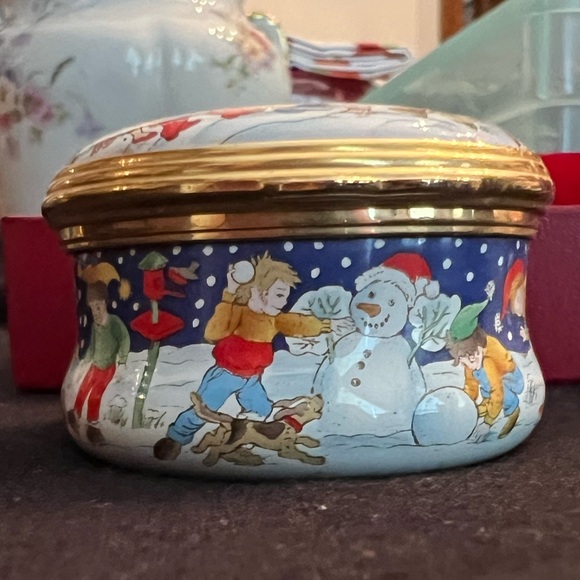 Santa & Children Halcyon Days 2004 Christmas Box. Excellent condition in box. - Picture 6 of 11